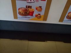 -麦当劳(沙井京基百纳广场店)