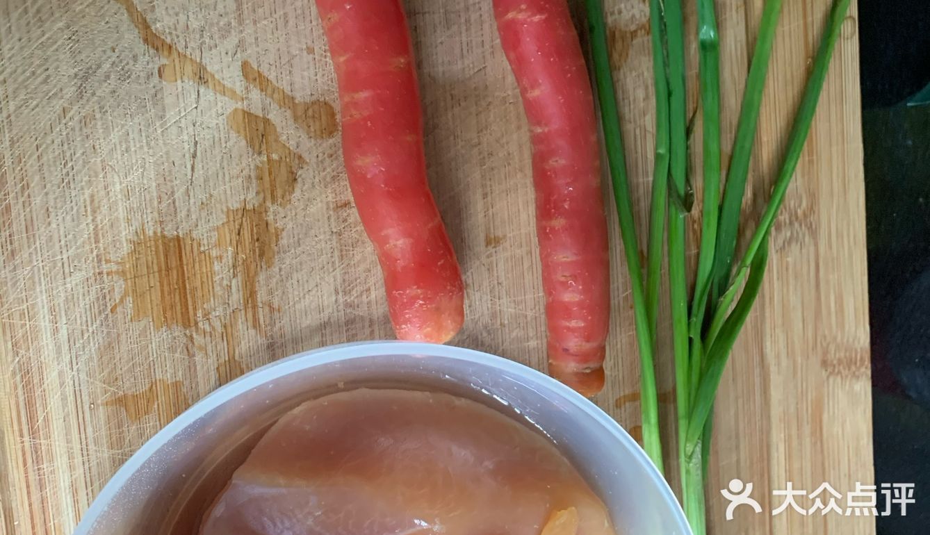 鸡胸肉创意吃法，告别单调的水煮鸡胸[加油]