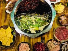 -岗上渣渣老火锅(两路口店)