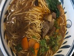 -康师傅私房牛肉面(马泉营奥莱店)