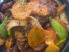 -撒拉人家.酸菜牦牛肉火锅