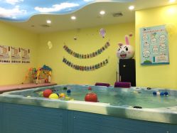 -鱼乐贝贝婴幼儿游泳中心(梅江印象城店)