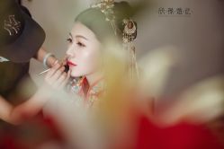 -欣薇婚纱(新源乐汇城店)