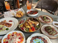 -Mogul Eatery·大亨餐酒馆