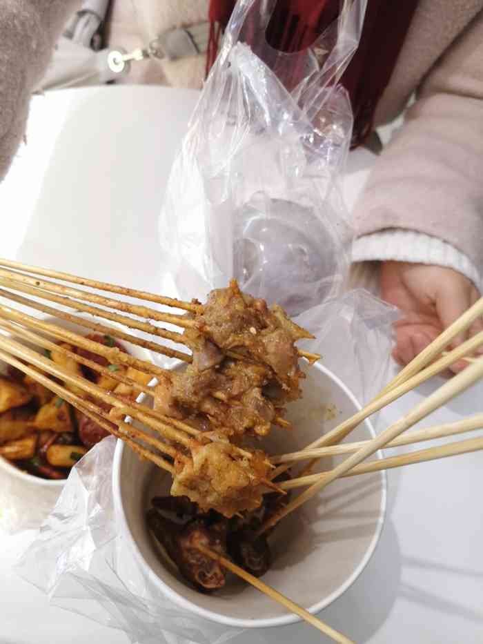 酱新炸串(东川路地铁店)-"一家以土豆为主的小吃店本人最喜欢土豆这.