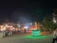 -亚龙湾希尔顿自助餐厅·海鲜·烧烤·沙滩BBQ·现场乐队