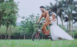 -巴黎婚纱摄影工作室