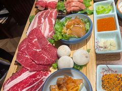 -明洞阿姨·韩式酱蟹烤肉·创意料理(三元桥店)