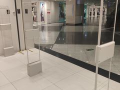 -优衣库(上海正大广场店)