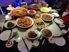 -巴特餐饮6加1音乐餐吧·新疆菜