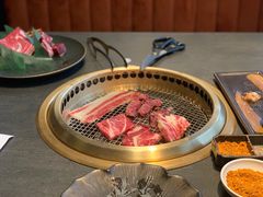 -铭牛烧肉·和牛海鲜自助(高新月牙湖店)