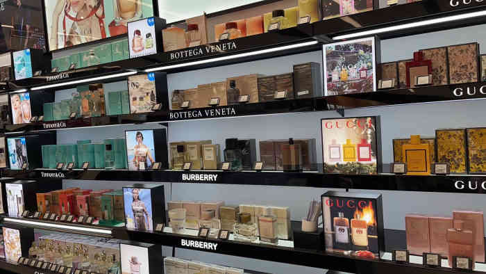 丝芙兰sephora(西安熙地港店)-"pola宝丽 白ba 美白提亮妆前隔离乳.