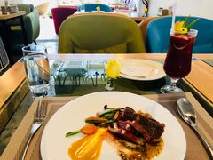 -春树下·树屋花房西餐厅(罍街AS1980店)