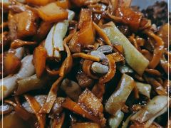 -内蒙焖面大盆骨餐馆(山大路店)