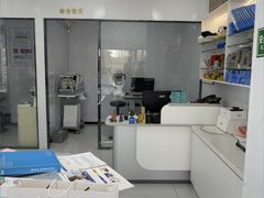 -光明眼镜·蔡司授权(徐泾店)