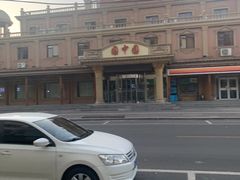 -园中园美食城