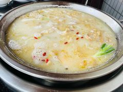 -老来福·非遗酸汤兔(凯旋路店)