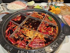 -卤校长老火锅(杨家坪直营店)