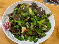 -榕江牛瘪牛肉火锅