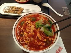 -顺溜·手工刀削面·黑金店(铜锣湾店)