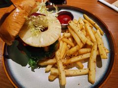 -龙治汉堡(中华城店)