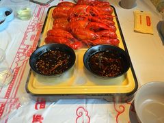 -肥肥虾庄·金牌油焖大虾(汉街SKP店)