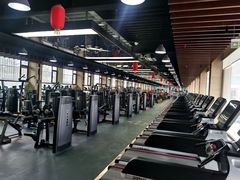 -健龙森俱乐部·游泳·健身·羽毛球综合体育馆