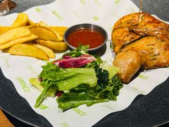 -JINNS锦时 steak&pizza(浸信会礼拜堂旧址店)