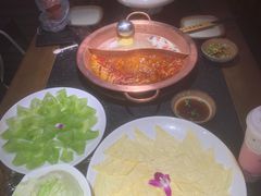 -山城鼎重庆老火锅(西安钟楼店)