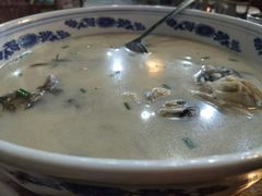 鱼头豆腐汤-红灯笼龙凤饭店(宁波老字号店)