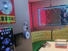 -路边边.炒菜烧烤.音乐餐厅(良乡长虹店)