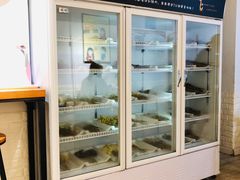面包甜点陈列柜-长颈鹿的口袋钵钵鸡(市南店)