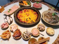 -渝嘴小老弟老火锅(华新村店)