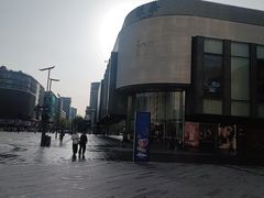 -杭州湖滨银泰in77