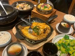 -云海肴·汽锅鸡·云南菜(天山百盛优客店)