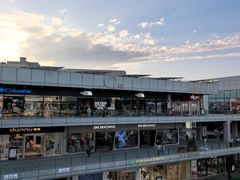-首创奥特莱斯(北京店)