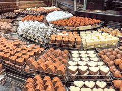 -Laderach 莱德拉(上海环贸iapm店)