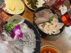 -佬土鹅肠火锅(解放路店)