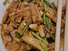-洞庭土菜小炒馆(易发广场店)