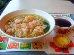 鲜虾面+蛋挞+红豆沙-东方既白(上海浦东国际机场)