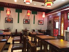 大堂-石头门坎