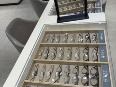 -博士眼镜(罗湖喜荟城店)
