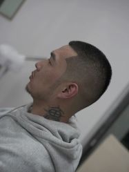 -贝勒爷专业男发