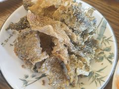 -三文彩虹鳟鱼庄