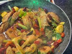 -路边边地标烧烤·川菜·小龙虾·音乐酒馆(良乡长虹店)