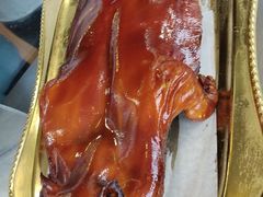 -东方之猪四更烤乳猪(金垦总店)