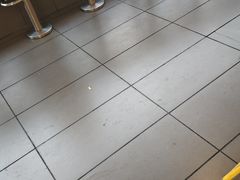 -麦当劳(虹梅路地铁站店)