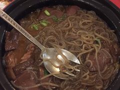 肥肠鸭血豆面煲-上海老站(徐家汇店)