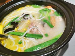云南过桥米线-云海肴·汽锅鸡·云南菜(高德置地店)