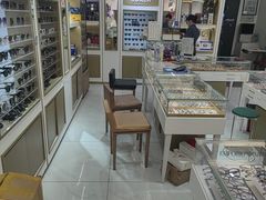 -美式眼镜·授权蔡司.依视路.尼康.豪雅.明月(人民广场店)